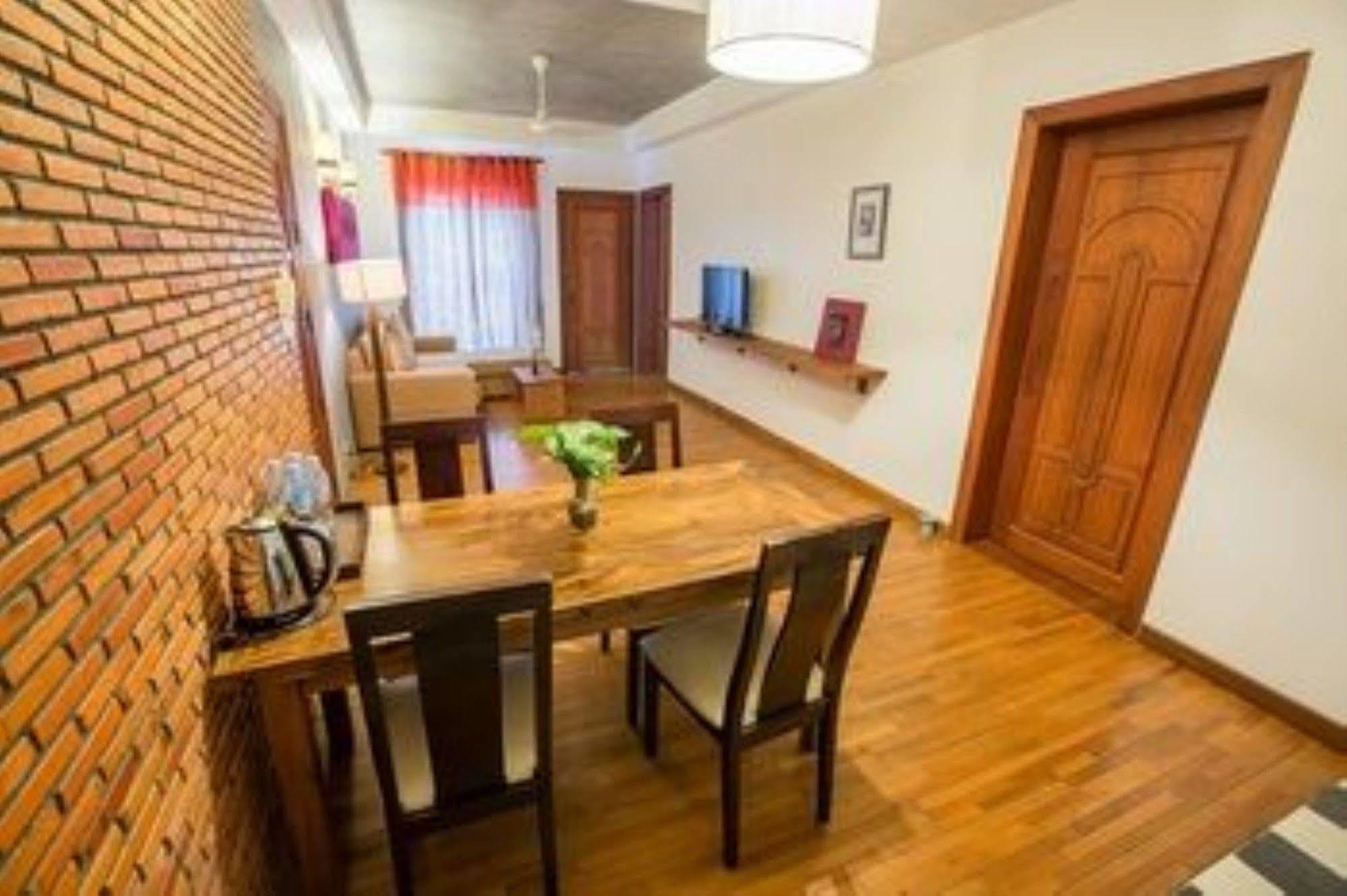 Casa Villa Independence Πνομ Πενχ Εξωτερικό φωτογραφία