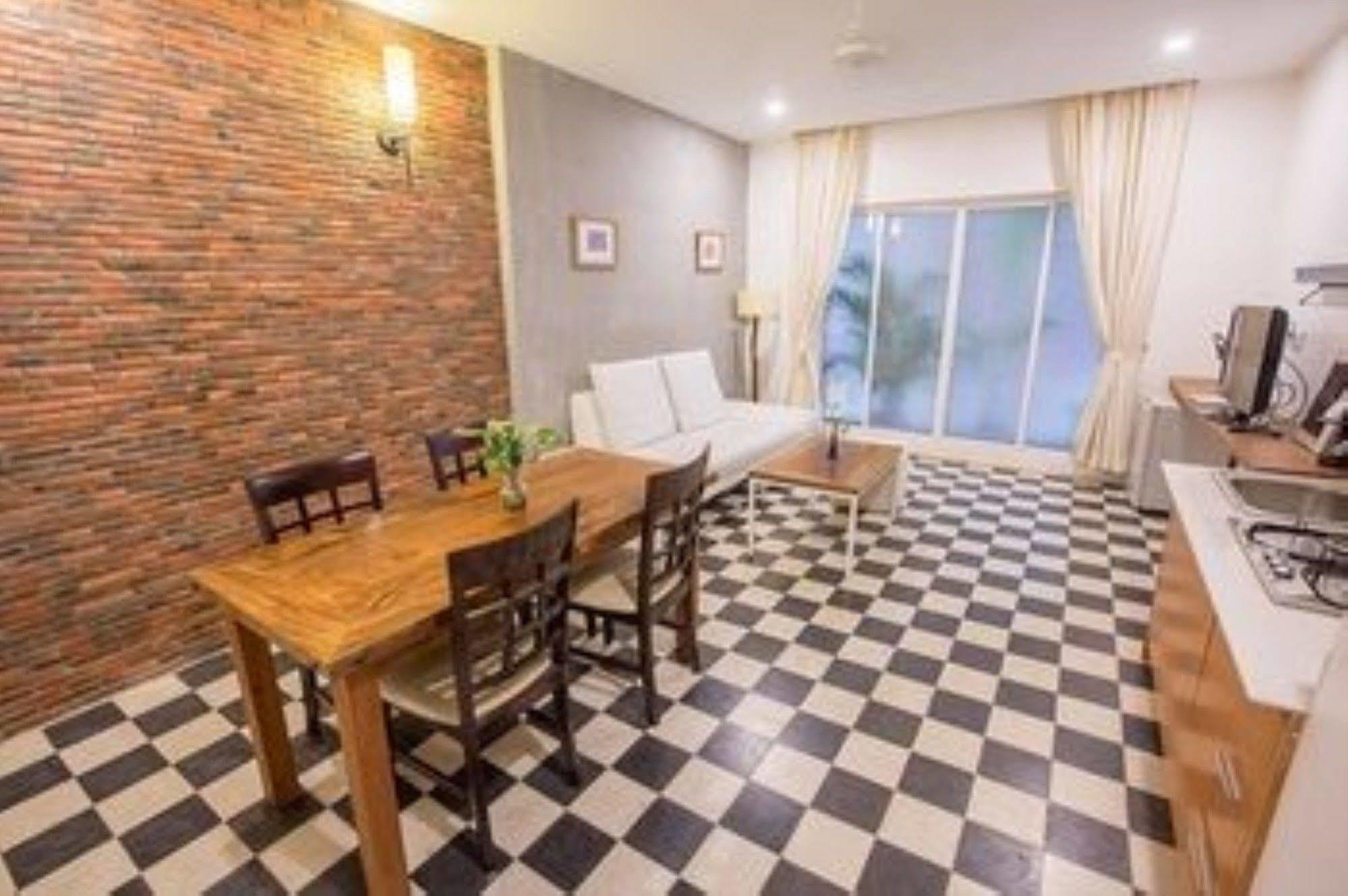 Casa Villa Independence Πνομ Πενχ Εξωτερικό φωτογραφία